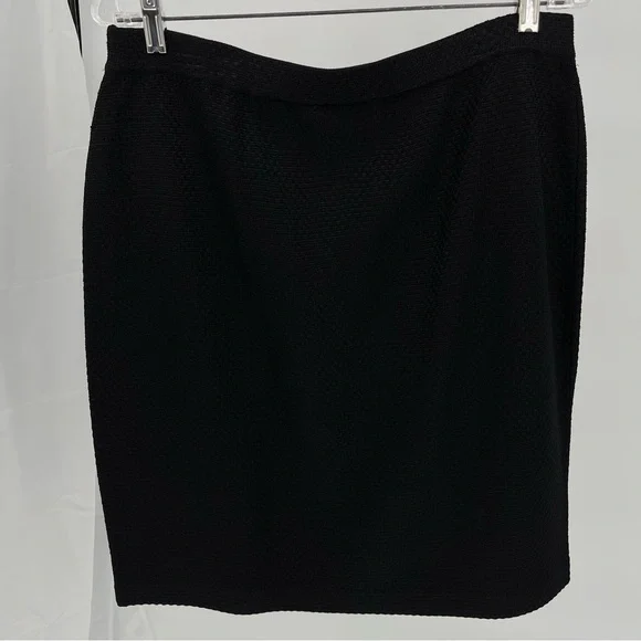 St. John Collection Santana Knit Blazer Suit Set Size 14 Black Gold Buttons - Picture 11 of 11